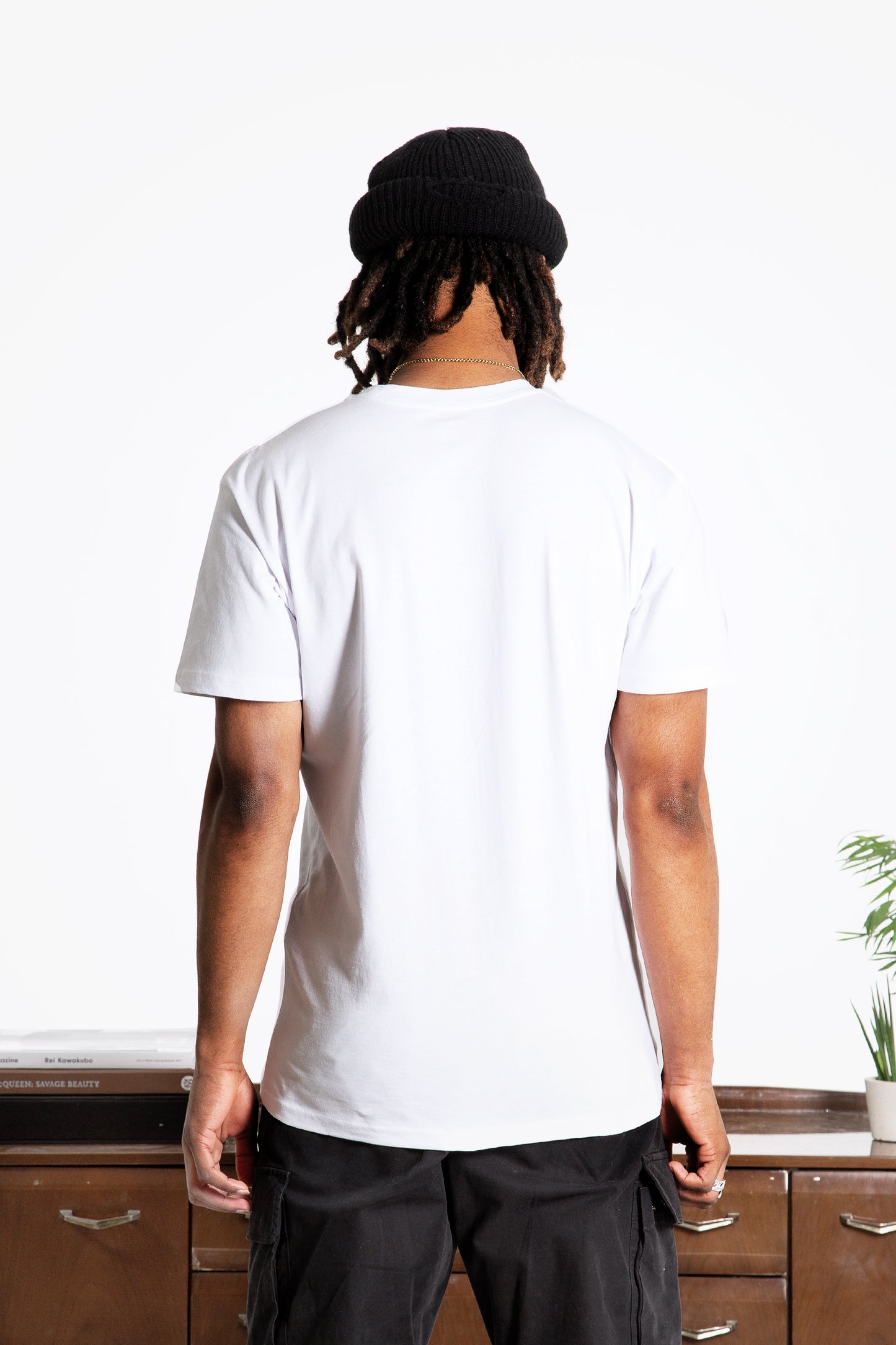 Hype Adults White Oval T-Shirt