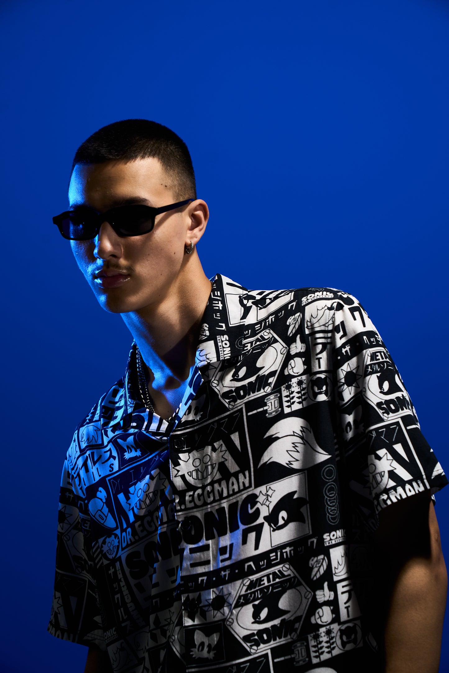 Hype x Sonic The Hedgehog™ Mens Black Retro Resort Shirt