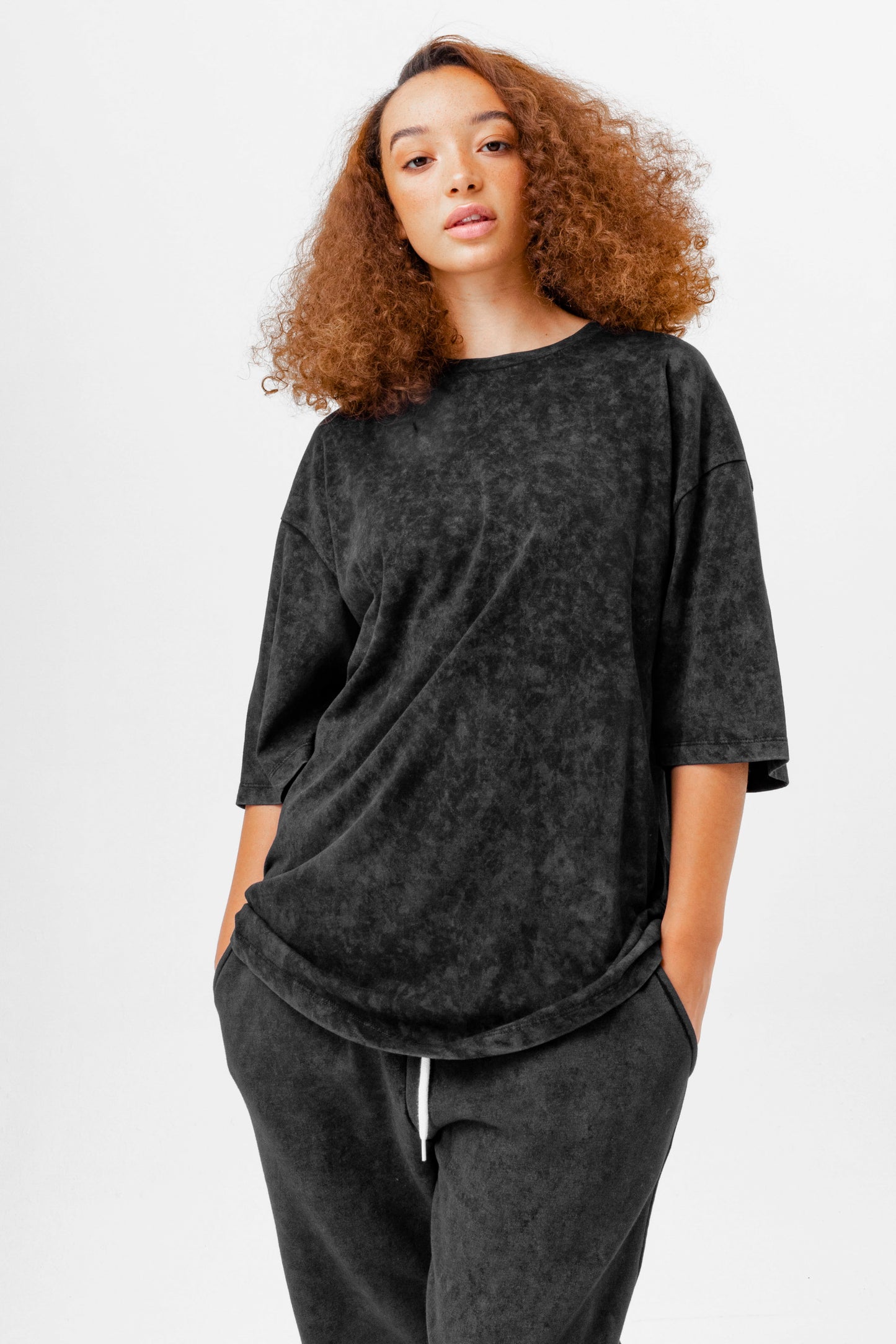 Continu8 Black Oversized Back Print T-Shirt